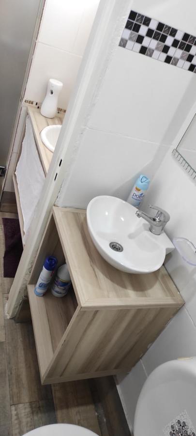 Ezeiza 2 Monoambiente Privado A 15 Minutos Del Aeropuerto Opcional Tranfer Desde Y Hacia El Aeropuerto De Ezeiza Las 24 Horas Pet Friendly Eksteriør billede