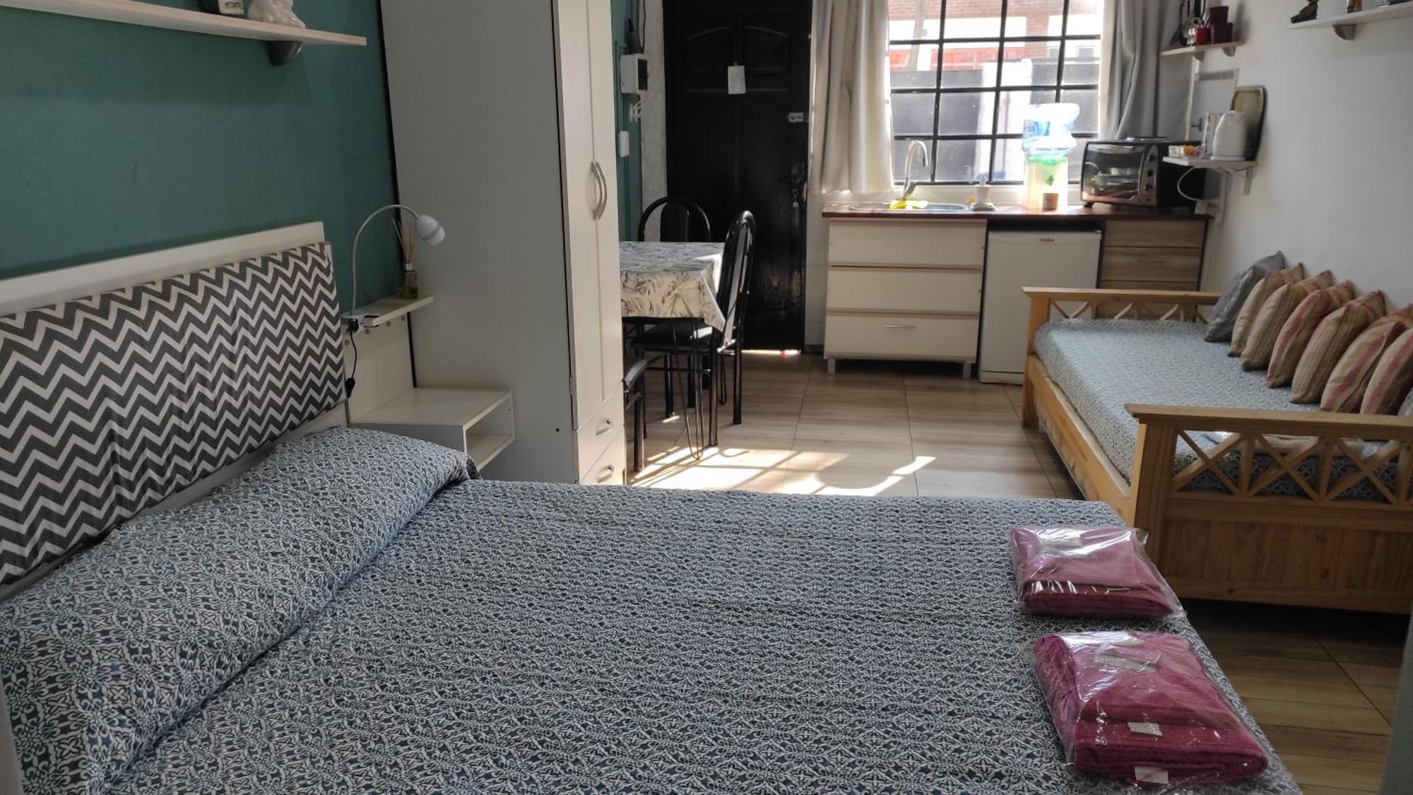 Ezeiza 2 Monoambiente Privado A 15 Minutos Del Aeropuerto Opcional Tranfer Desde Y Hacia El Aeropuerto De Ezeiza Las 24 Horas Pet Friendly Eksteriør billede