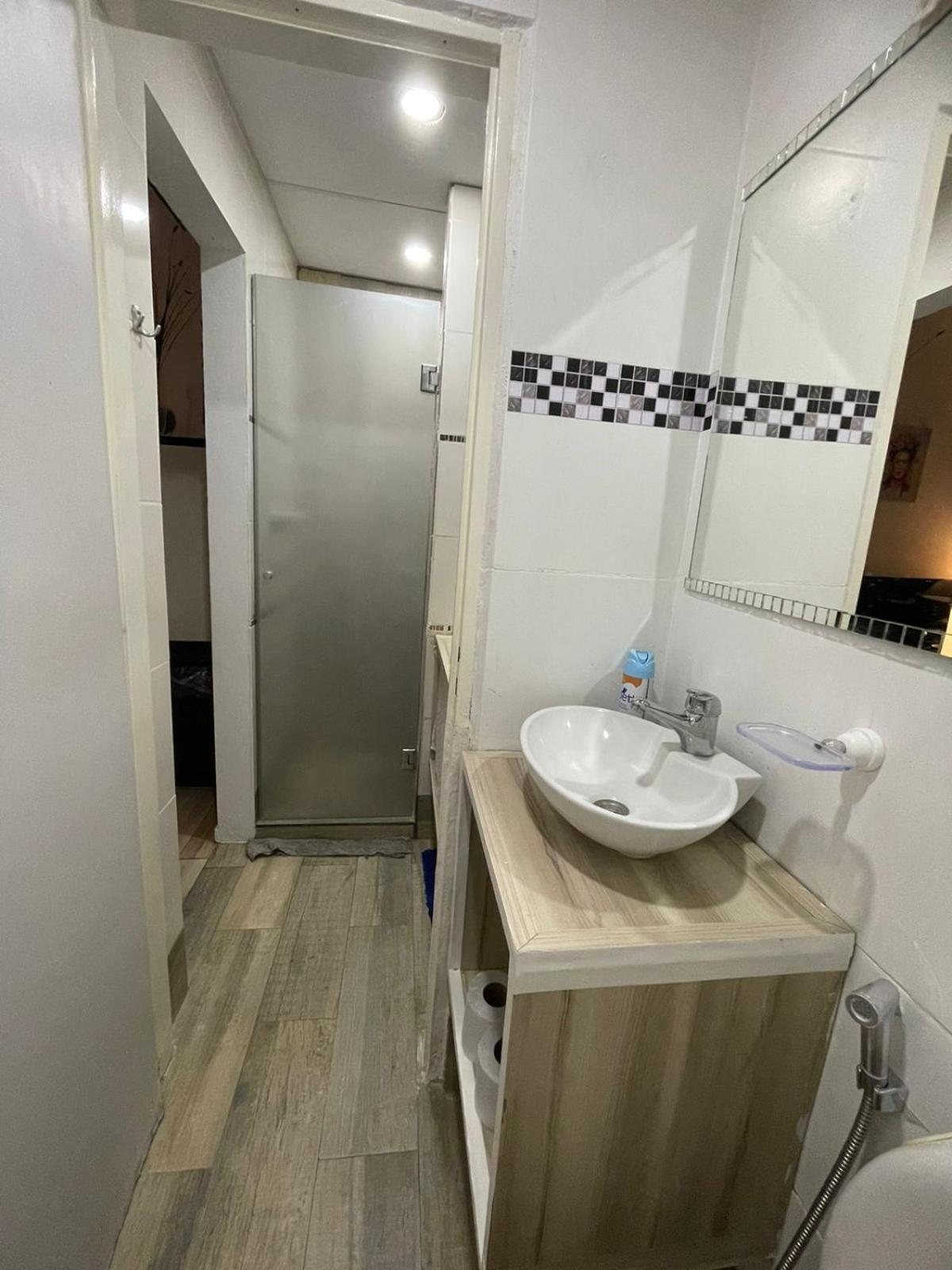 Ezeiza 2 Monoambiente Privado A 15 Minutos Del Aeropuerto Opcional Tranfer Desde Y Hacia El Aeropuerto De Ezeiza Las 24 Horas Pet Friendly Eksteriør billede