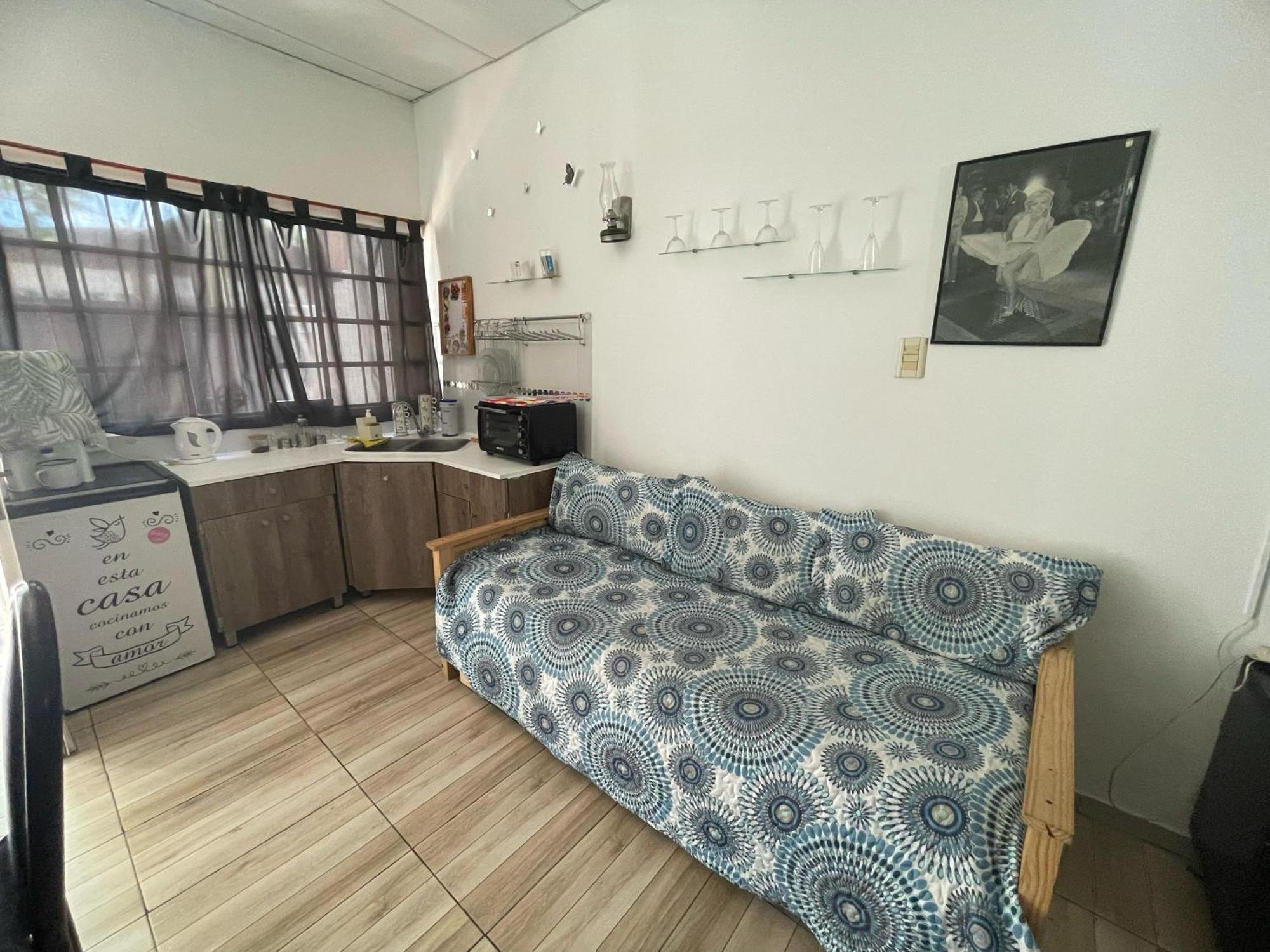 Ezeiza 2 Monoambiente Privado A 15 Minutos Del Aeropuerto Opcional Tranfer Desde Y Hacia El Aeropuerto De Ezeiza Las 24 Horas Pet Friendly Eksteriør billede