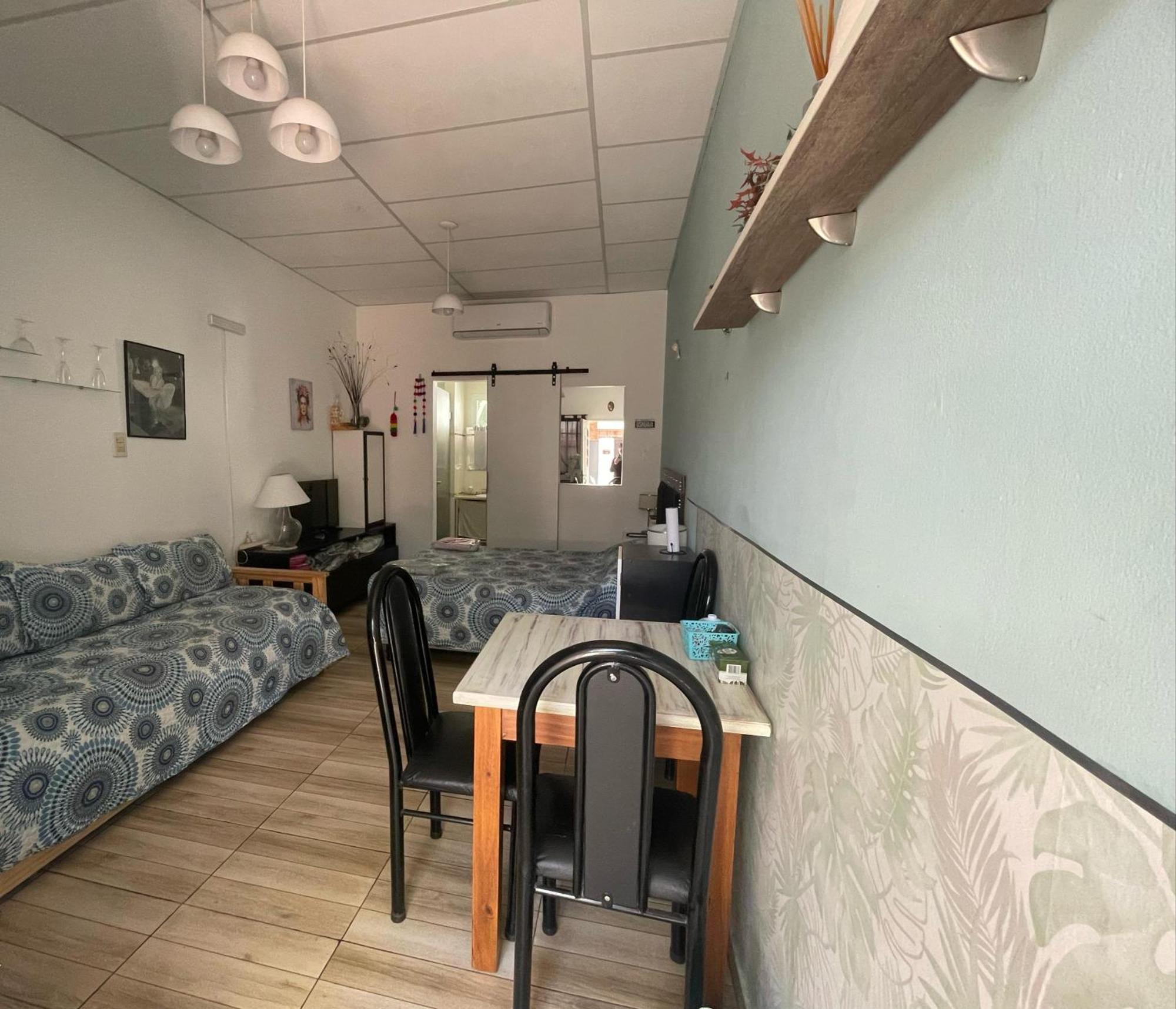 Ezeiza 2 Monoambiente Privado A 15 Minutos Del Aeropuerto Opcional Tranfer Desde Y Hacia El Aeropuerto De Ezeiza Las 24 Horas Pet Friendly Eksteriør billede